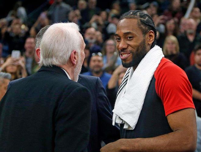 B费谈C罗被罚下：这是足球里会发生的事，他知道自己犯了错误（B费评C罗染红：赛场常见插曲，他已意识到自己的失误）