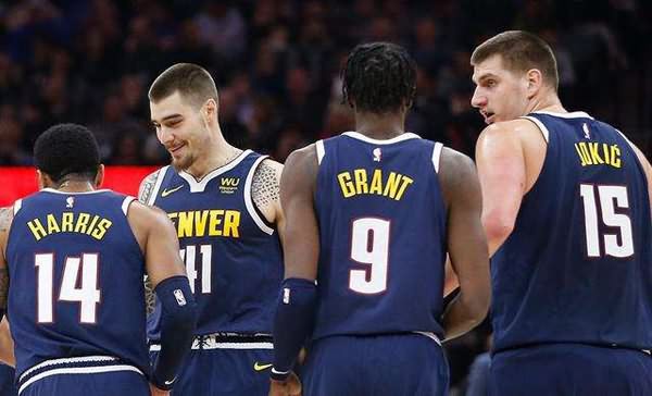 国安惨败越南夜， 邵佳一当场黑脸， 两大国脚恐遭永久除名！（国安不敌越南之夜，邵佳一当场黑脸，两名国脚或遭永久除名）